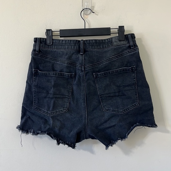American Eagle Highest Rise 90s Boyfriend Short Black Denim Shorts Size 8 - Picture 7 of 11
